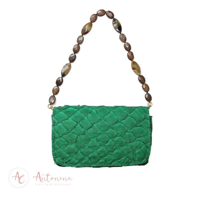 Bolsa Sophie De Pirarucu Verde Bandeira<br><span style='color:#fff;'>Joias</span>