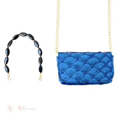 Bolsa Sophie De Pirarucu Azul Royal<br><span style='color:#fff;'>Joias</span>