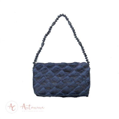 Bolsa Sophie De Pirarucu Azul Marinho<br><span style='color:#fff;'>Joias</span>