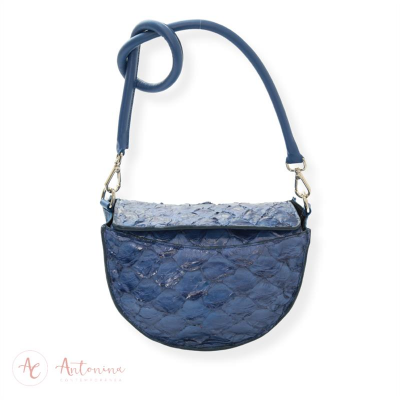 Bolsa Margot Pirarucu Azul Marinho<br><span style='color:#fff;'>Joias</span>