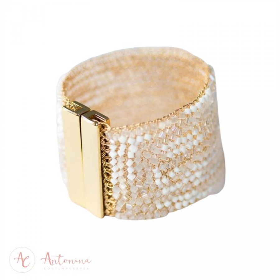 Bracelete Bordado Branco E Cristal Translúcido Banhado Em Ouro 18k