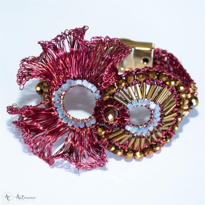 Bracelete Bordado Diva Bordô<br><span style='color:#fff;'>Joias</span>