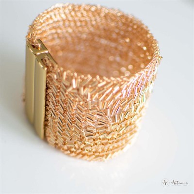 Bracelete Bordado Banhado Em Ouro 18k<br><span style='color:#fff;'>Joias</span>